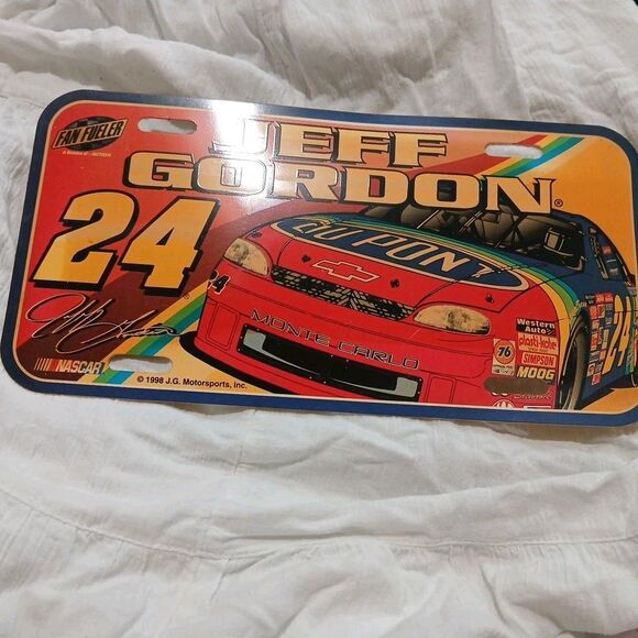 Vintage 1998 Jeff Gordon #24 Fan Fueler Dupont Nascar Plastic License Plate - Picture 1 of 5